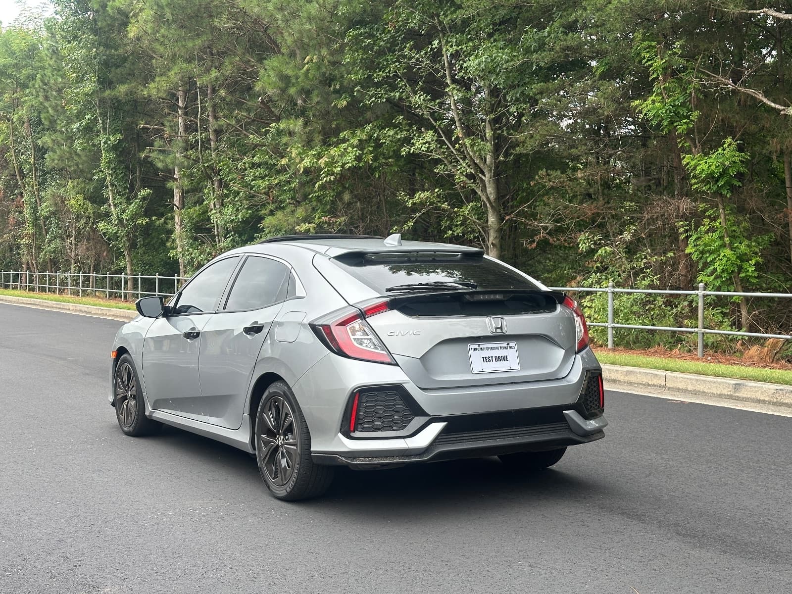 2019 Honda Civic Hatchback EX - Photo 6