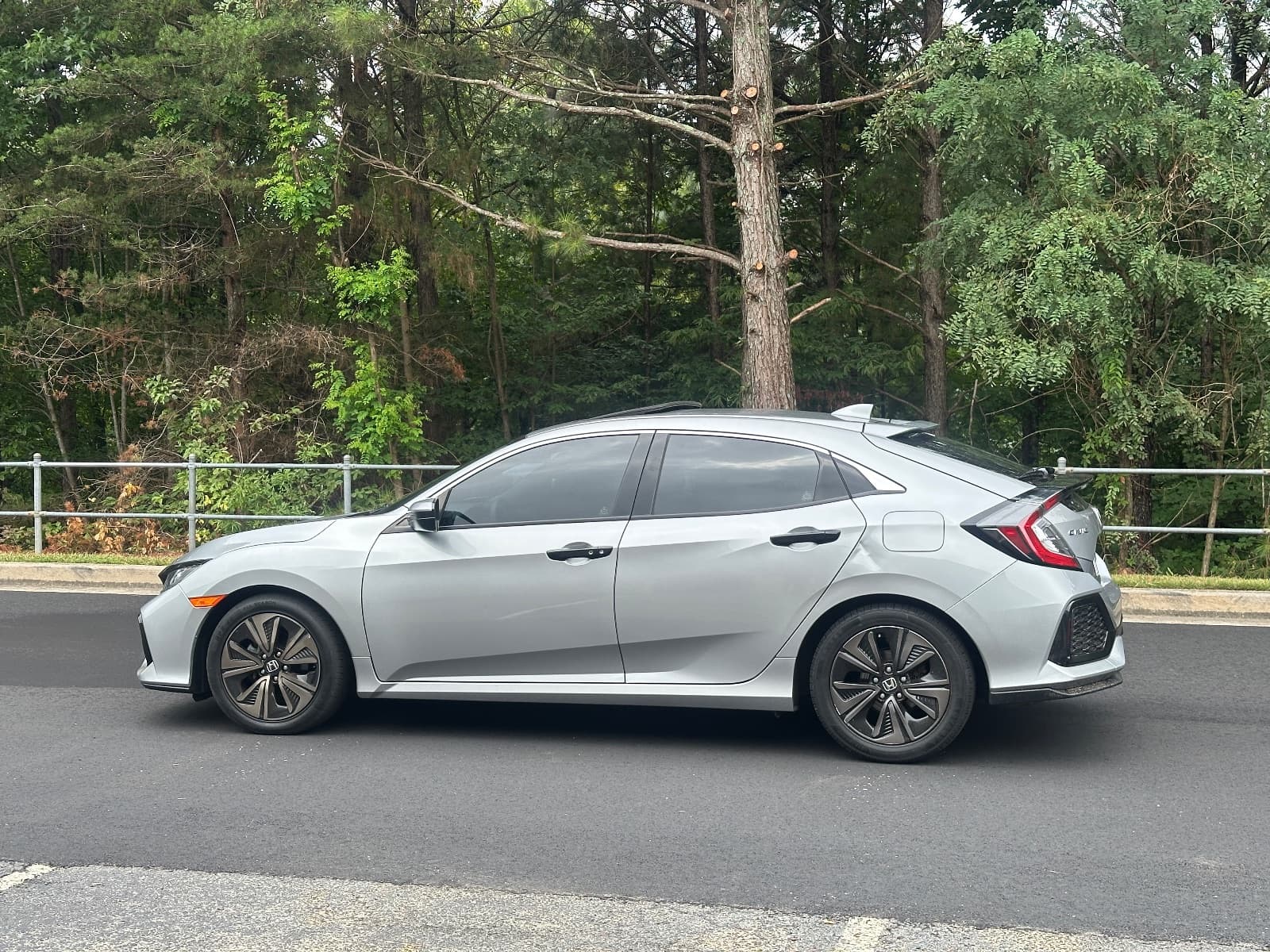 2019 Honda Civic Hatchback EX - Photo 4