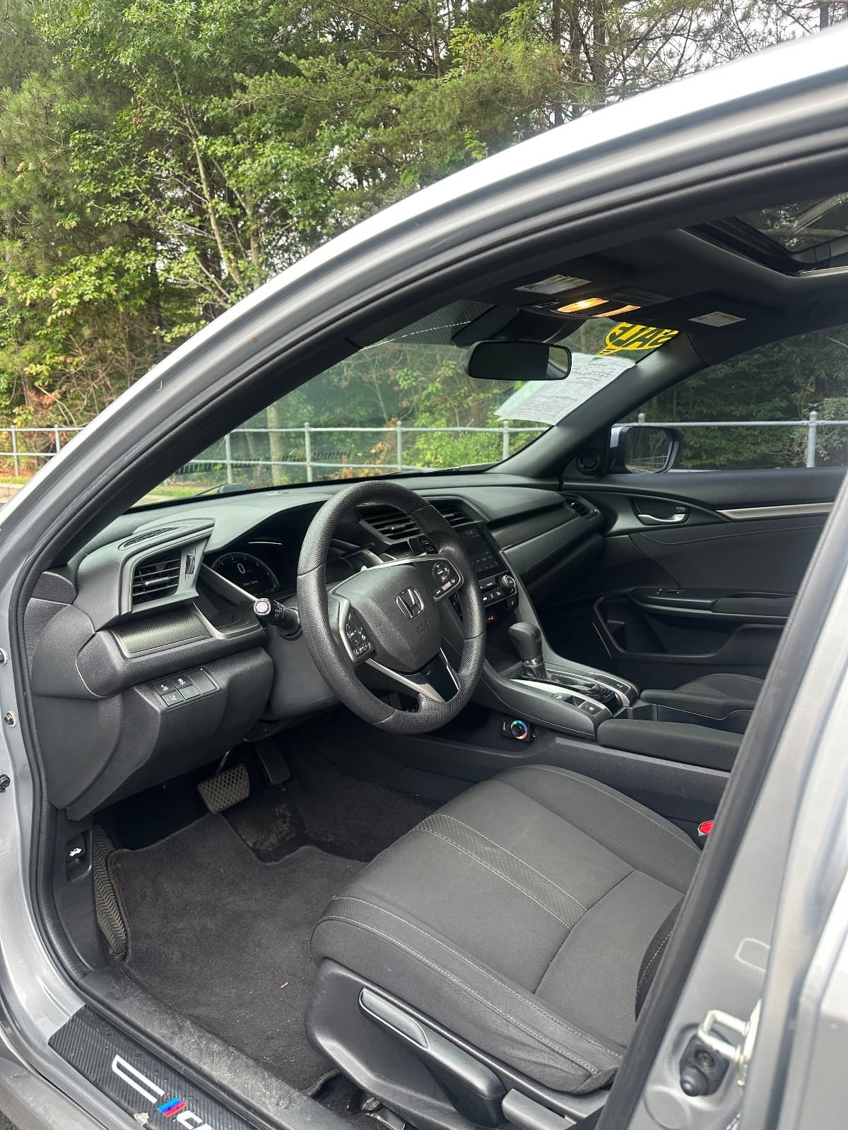 2019 Honda Civic Hatchback EX - Photo 18