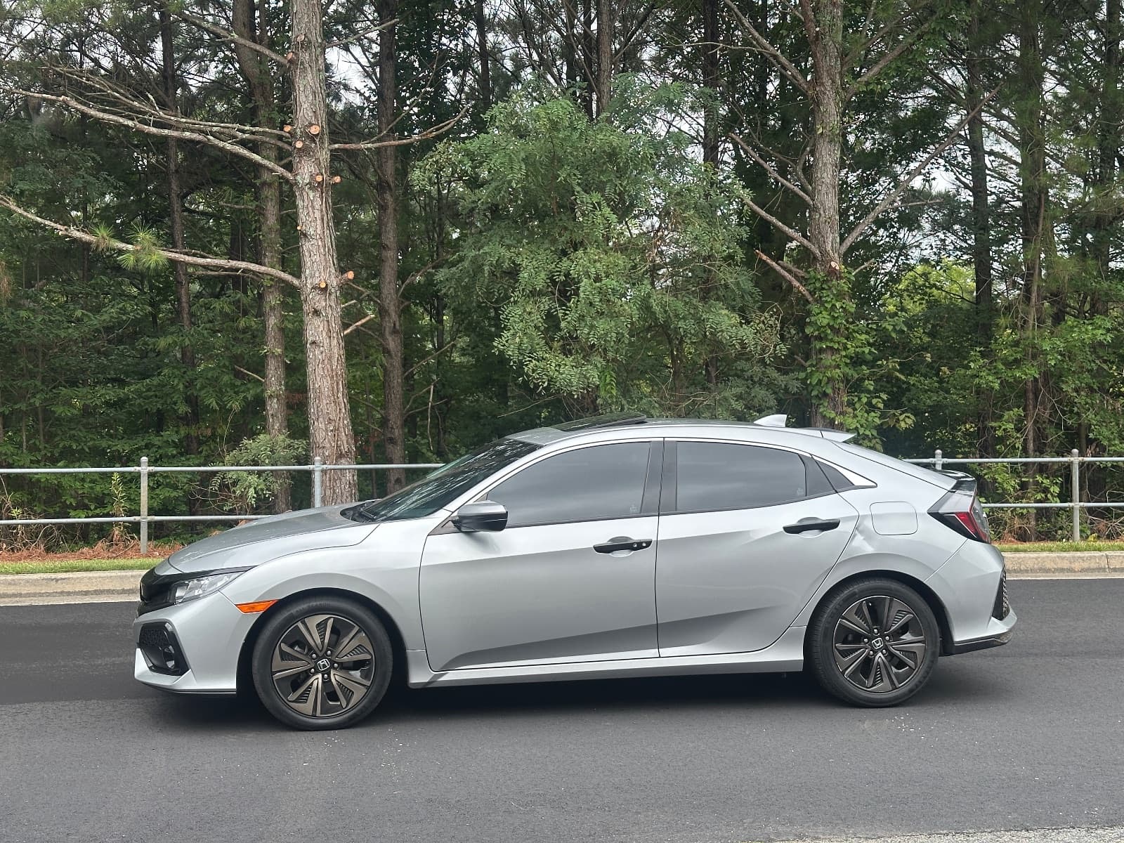 2019 Honda Civic Hatchback EX - Photo 2
