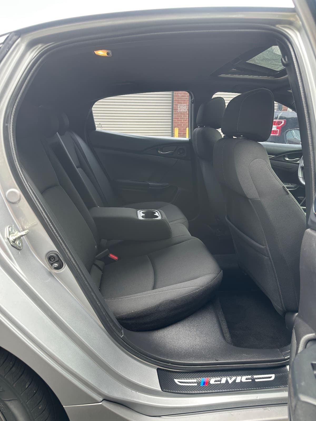 2019 Honda Civic Hatchback EX - Photo 26
